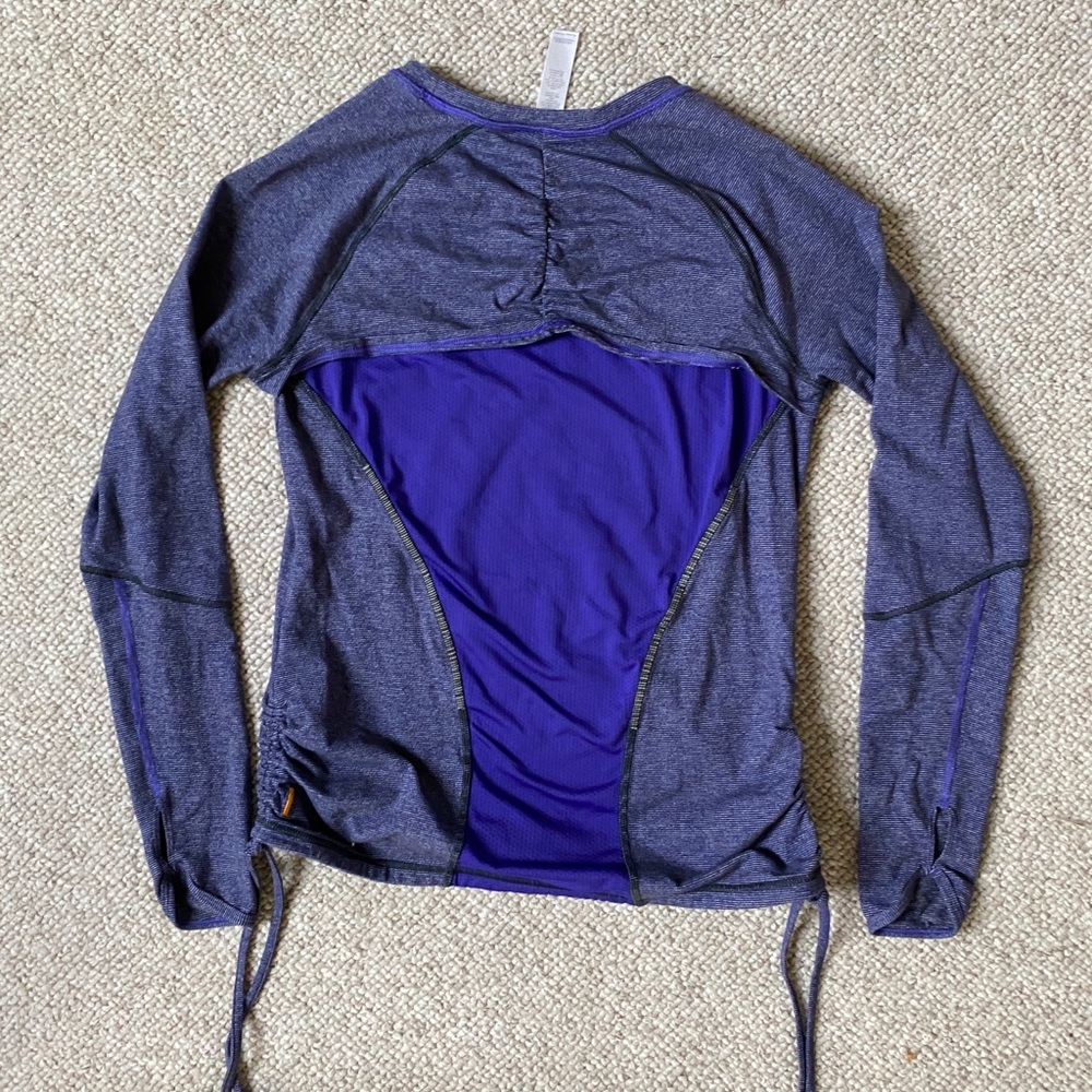 Lucy purple work out long sleeve top medium